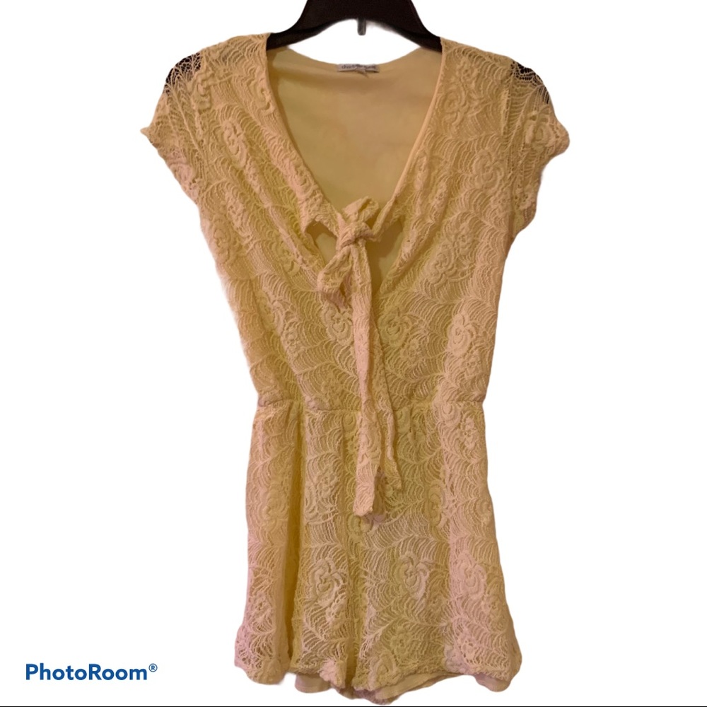 Charlotte Russe Lace Yellow Romper Sz: S